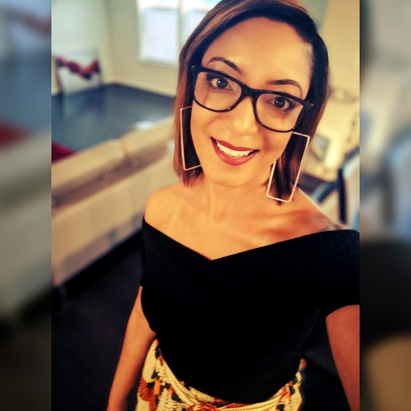 Meet your Posher, Toye - Picture 2 of 3